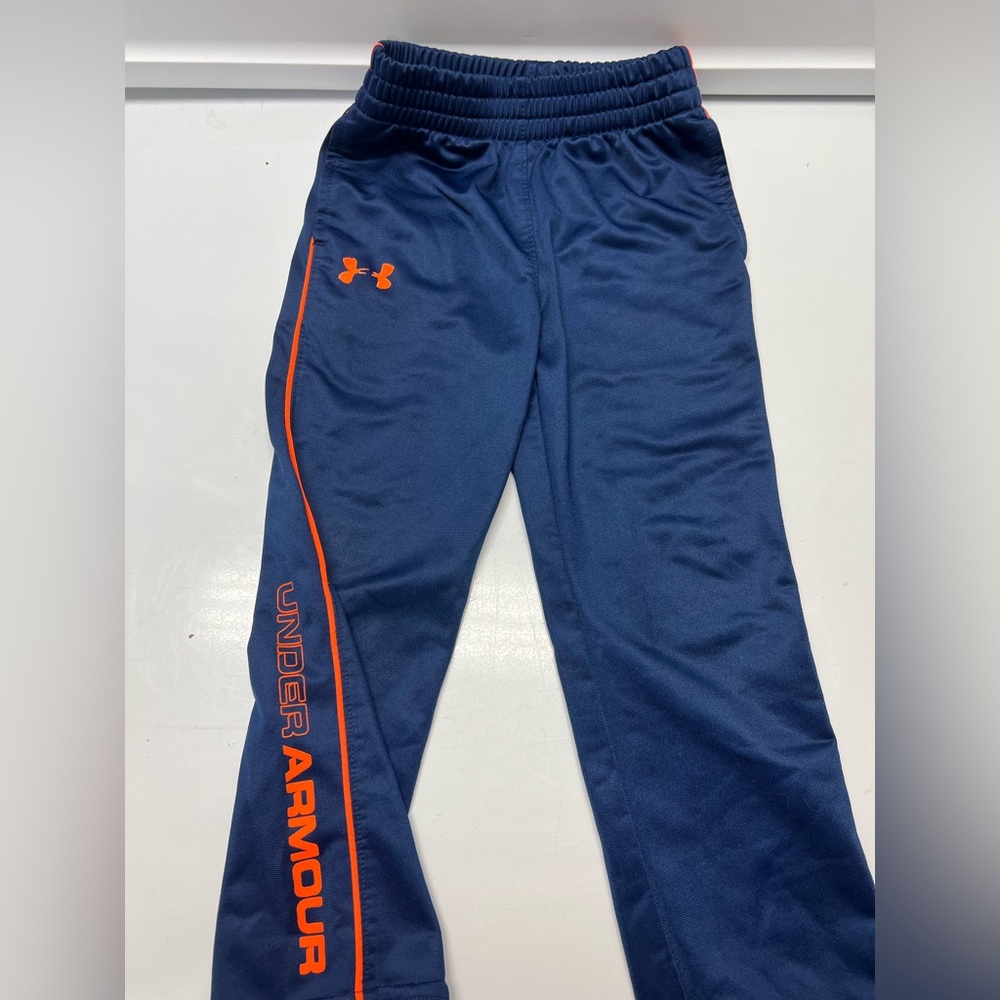 Size 4 Navy Under Armour Pants